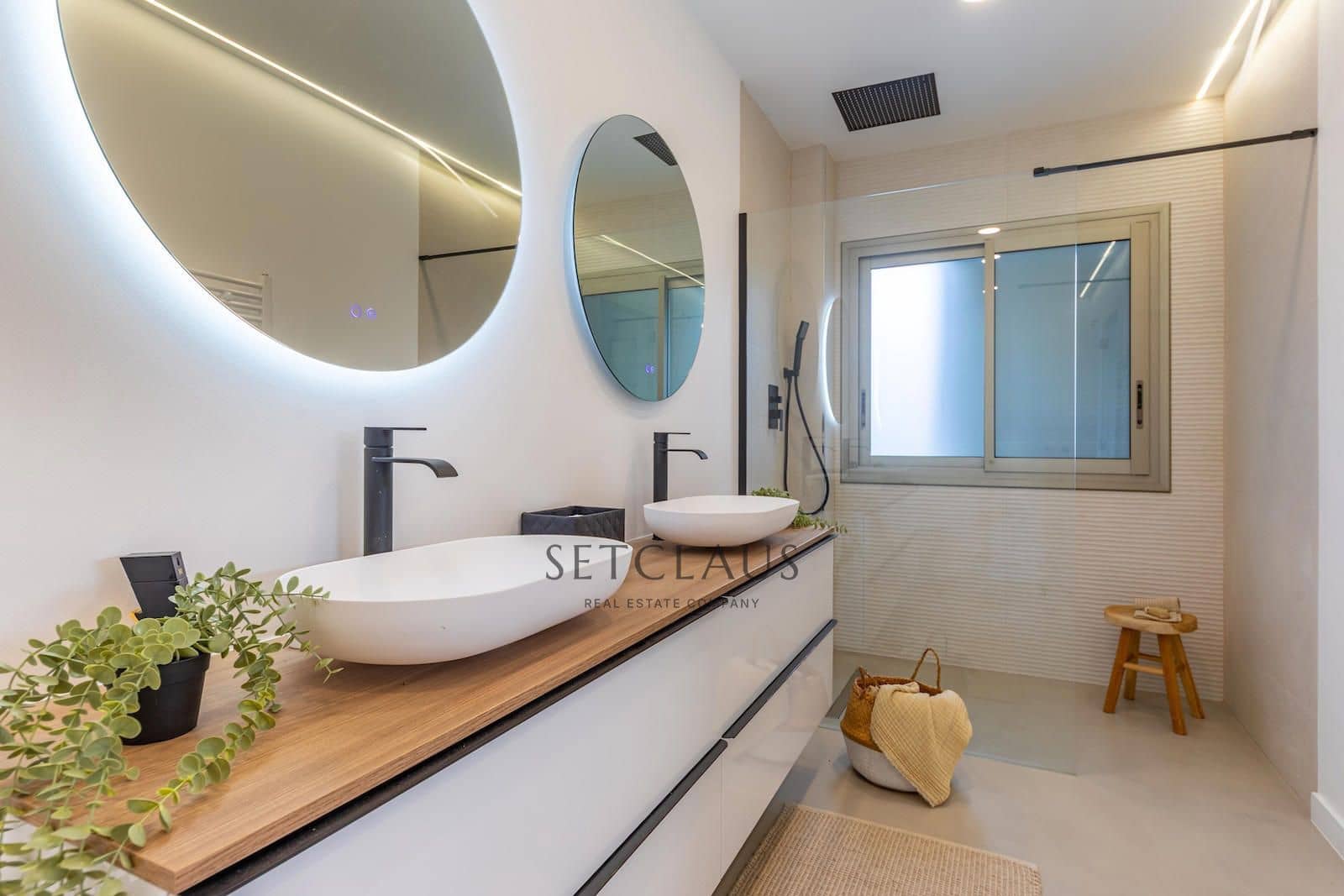 4 soveværelse Villa til salg i Alella med swimmingpool garage - € 990.000 (Ref: 9558937)