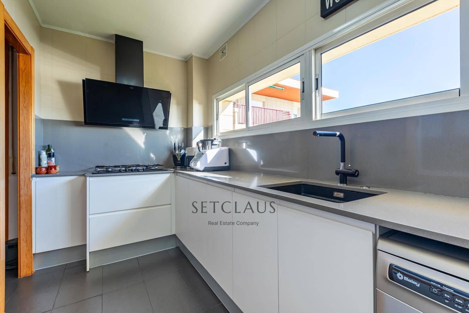 3 soveværelse Lejlighed til salg i Premia de Mar med garage - € 600.000 (Ref: 9596885)