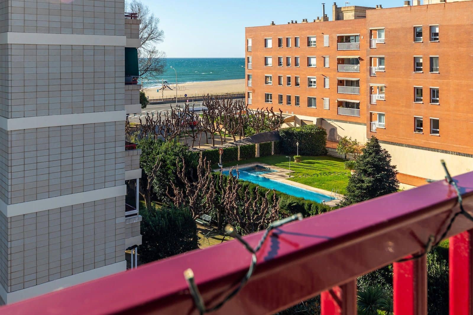 3 soveværelse Lejlighed til salg i Premia de Mar med garage - € 600.000 (Ref: 9596885)