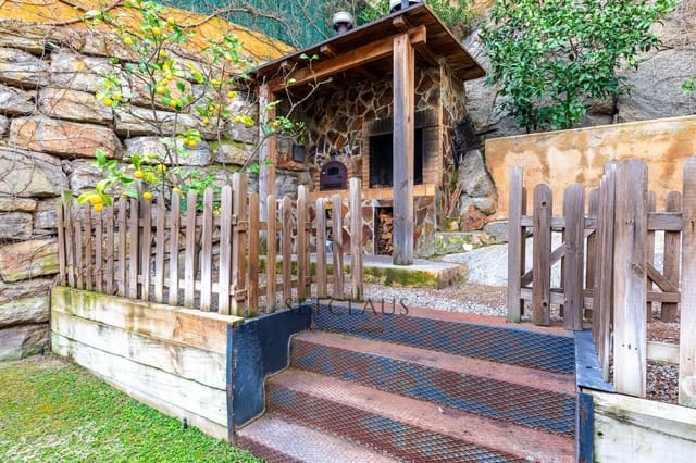 6 Zimmer Villa zu verkaufen in Premià de Dalt mit Pool Garage - 1.650.000 € (Ref: 9598093)