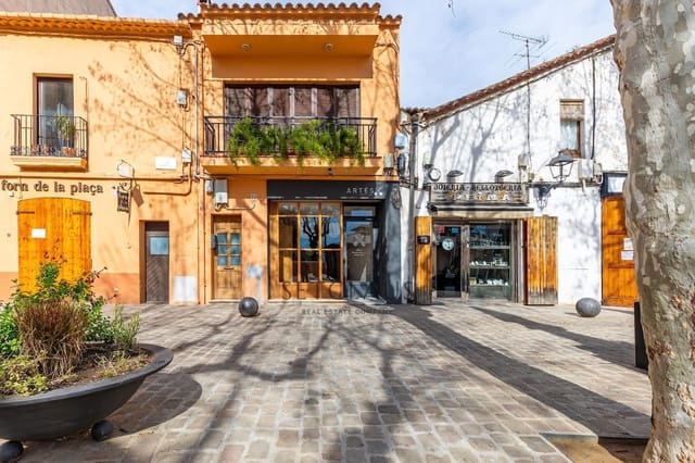 4 bedroom Flat for sale in Alella - € 620,000 (Ref: 9598349)