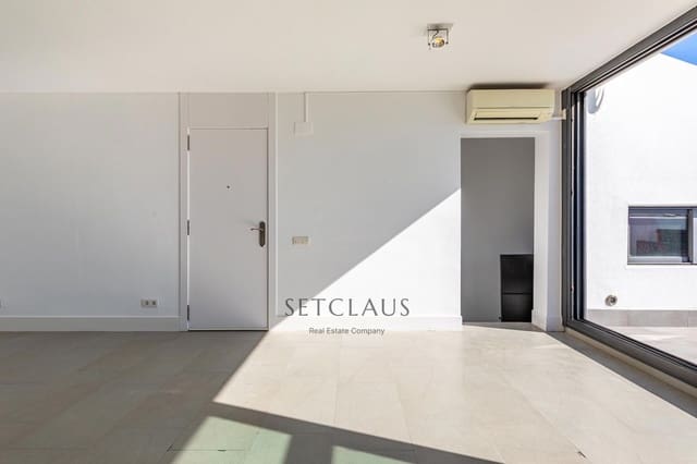 3 chambre Penthouse à vendre à El Masnou avec piscine garage - 450 000 € (Ref: 9603328)