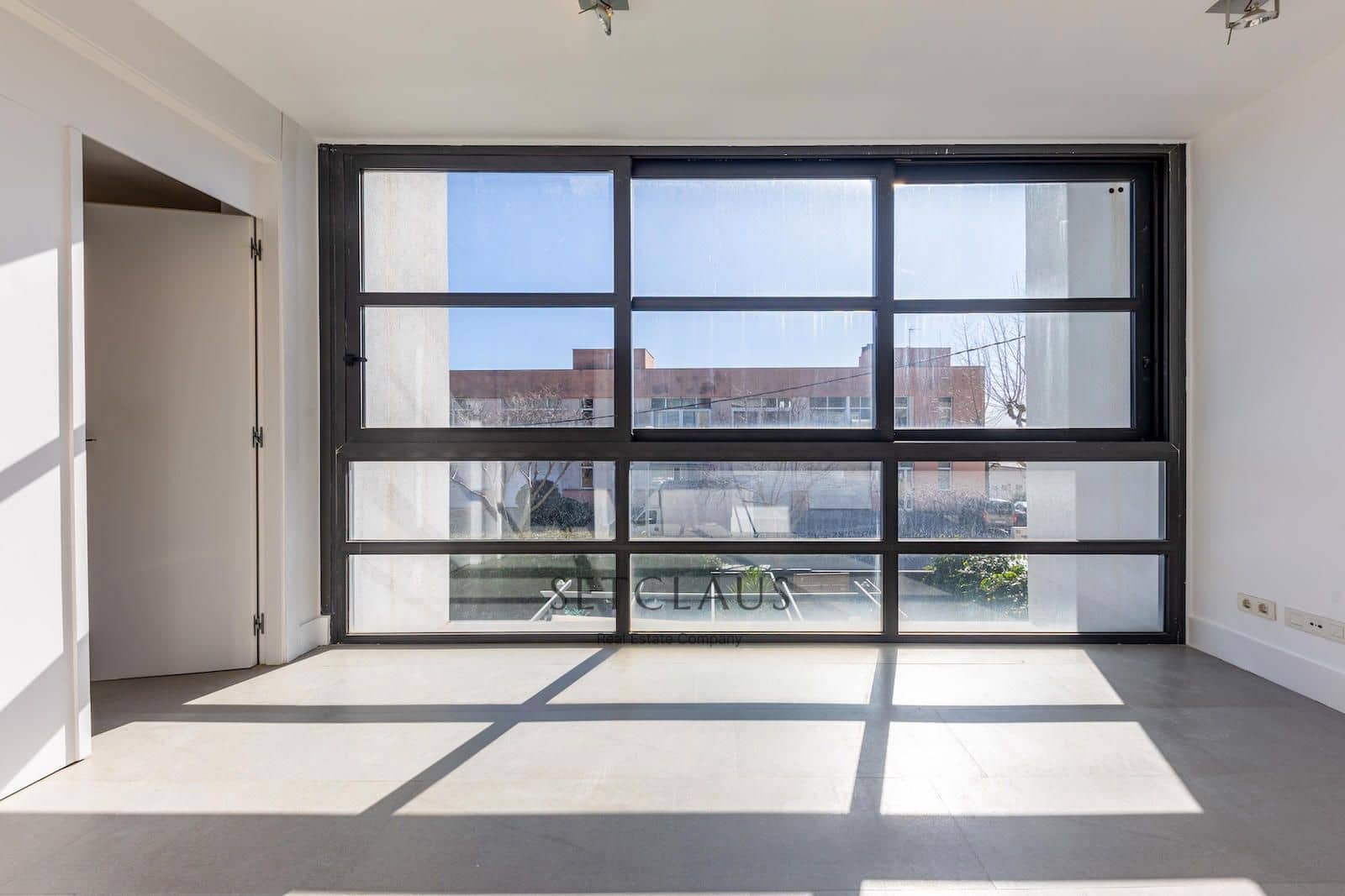 3 chambre Penthouse à vendre à El Masnou avec piscine garage - 450 000 € (Ref: 9603328)