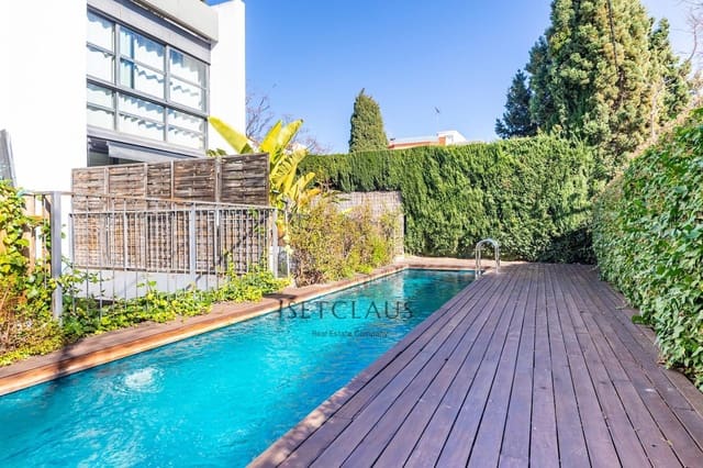 3 chambre Penthouse à vendre à El Masnou avec piscine garage - 450 000 € (Ref: 9603328)