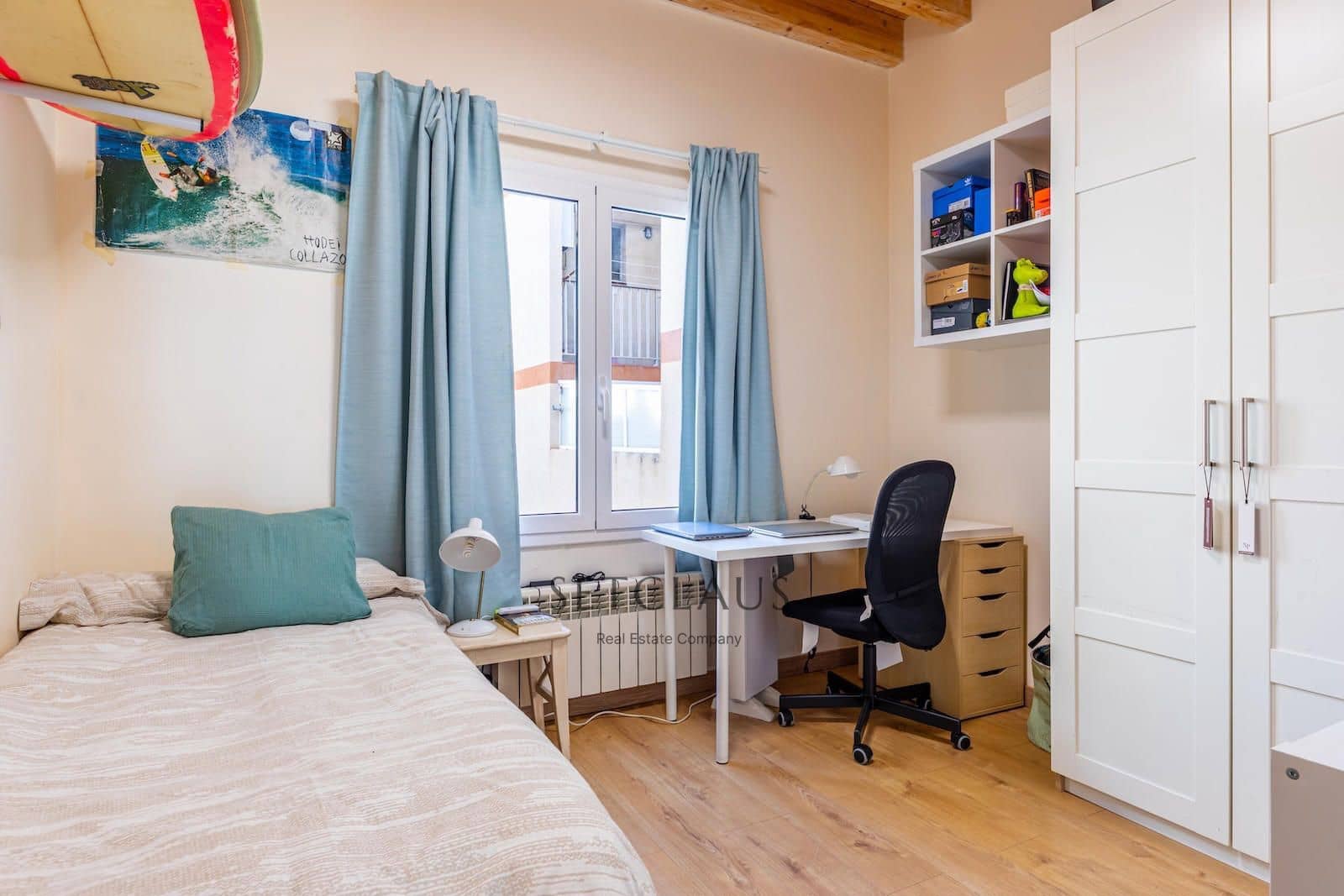 4 bedroom Townhouse for sale in El Masnou with garage - € 799,000 (Ref: 9606840)