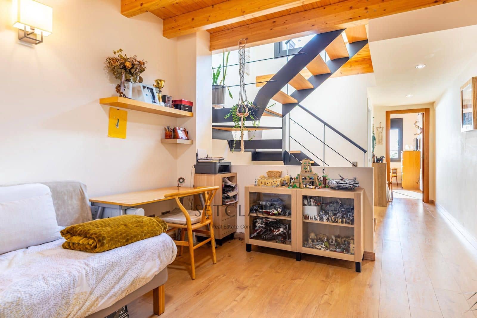 4 bedroom Townhouse for sale in El Masnou with garage - € 799,000 (Ref: 9606840)