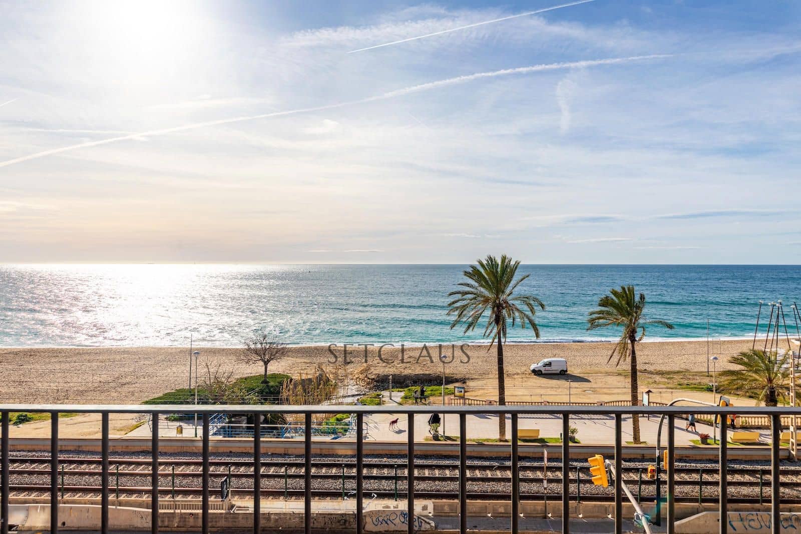 4 bedroom Townhouse for sale in El Masnou with garage - € 799,000 (Ref: 9606840)