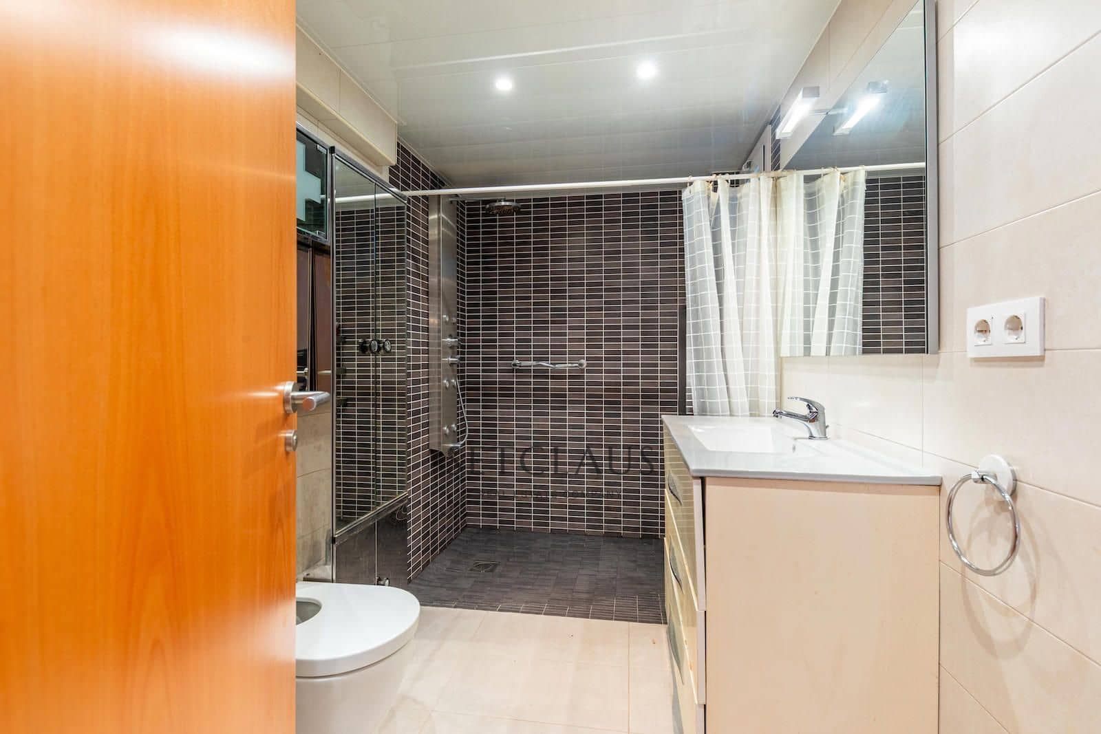 6 chambre Villa/Maison à vendre à Alella avec garage - 895 000 € (Ref: 9665391)