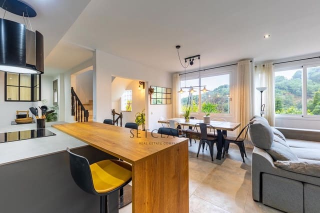 6 bedroom Villa for sale in Alella with garage - € 895,000 (Ref: 9665391)