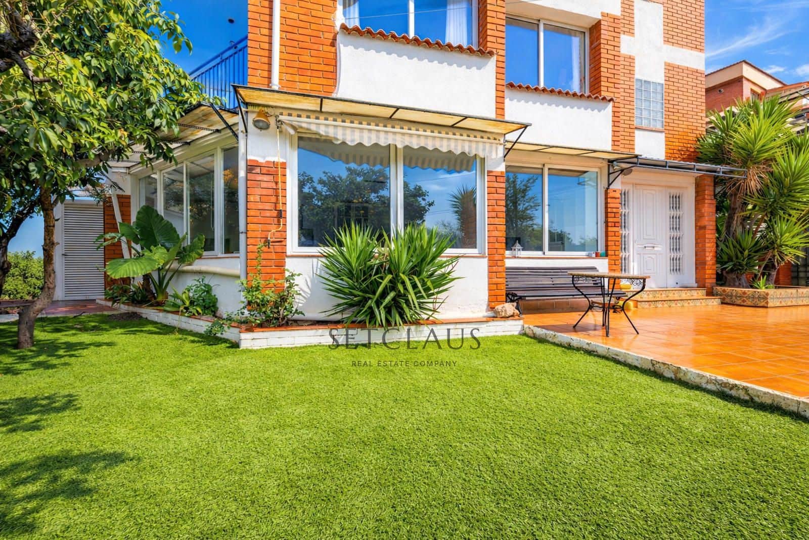 6 chambre Villa/Maison à vendre à Alella avec garage - 895 000 € (Ref: 9665391)