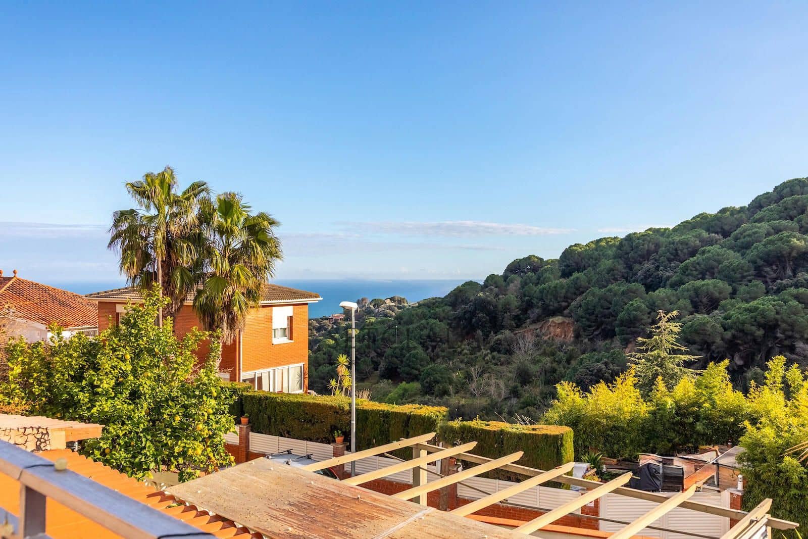 6 chambre Villa/Maison à vendre à Alella avec garage - 895 000 € (Ref: 9665391)