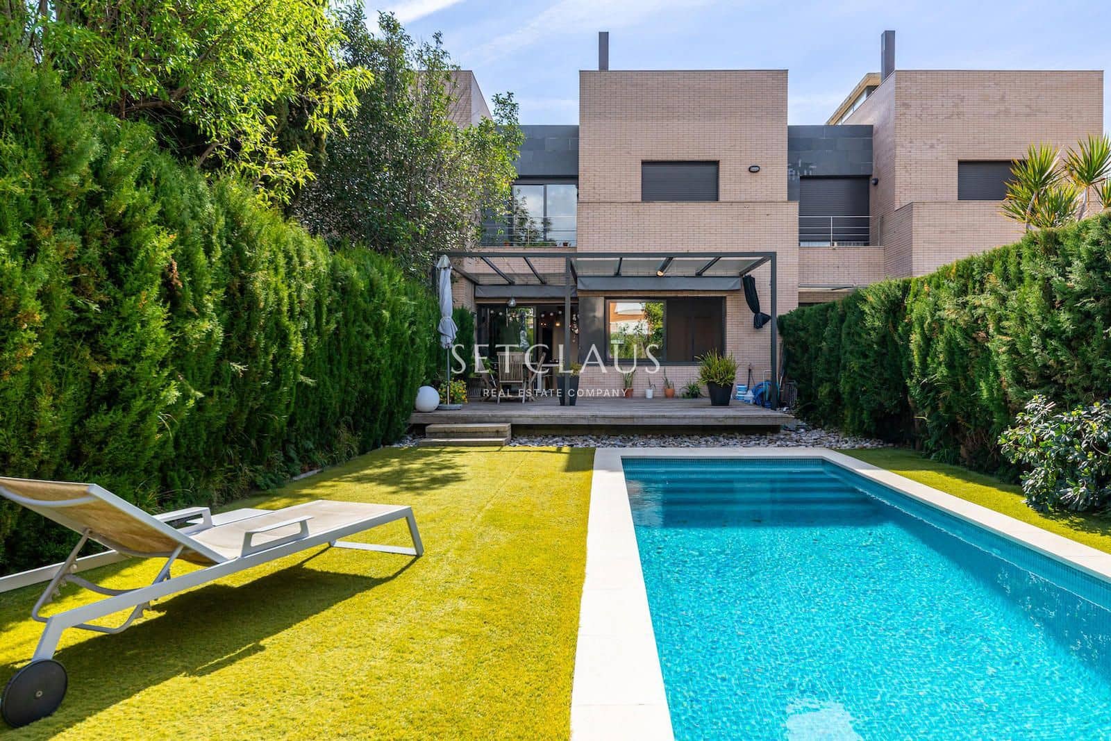 5 Zimmer Haus zu verkaufen in Premia de Mar mit Pool Garage - 880.000 € (Ref: 9671249)