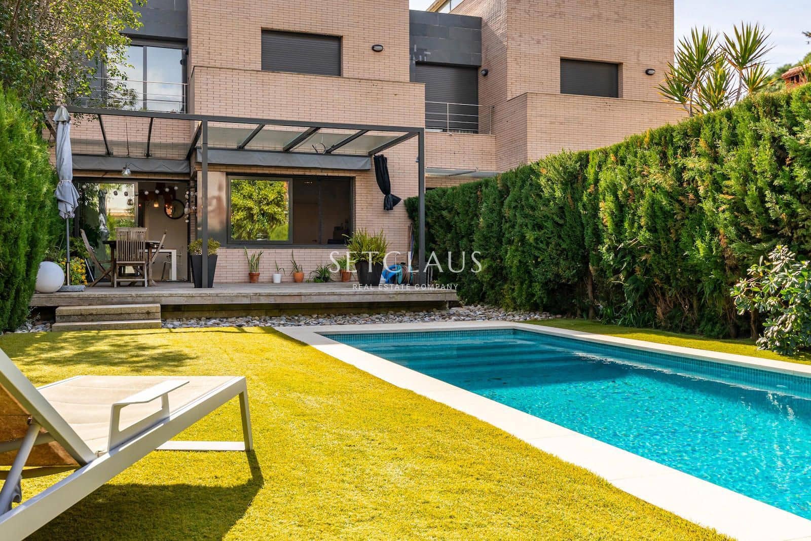 5 Zimmer Haus zu verkaufen in Premia de Mar mit Pool Garage - 880.000 € (Ref: 9671249)