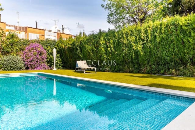 5 soverom Hus til salgs i Premià de Mar med svømmebasseng garasje - € 880 000 (Ref: 9671249)