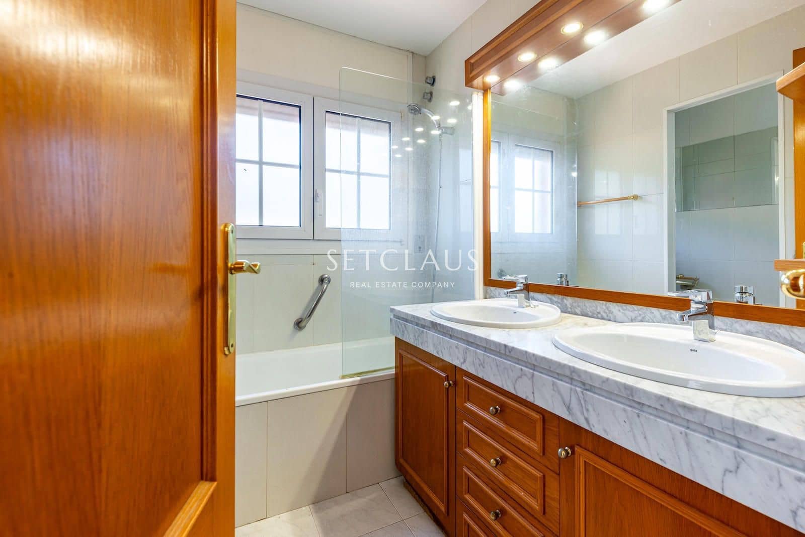 4 camera da letto Villa in vendita in Alella con garage - 690.000 € (Rif: 9688469)