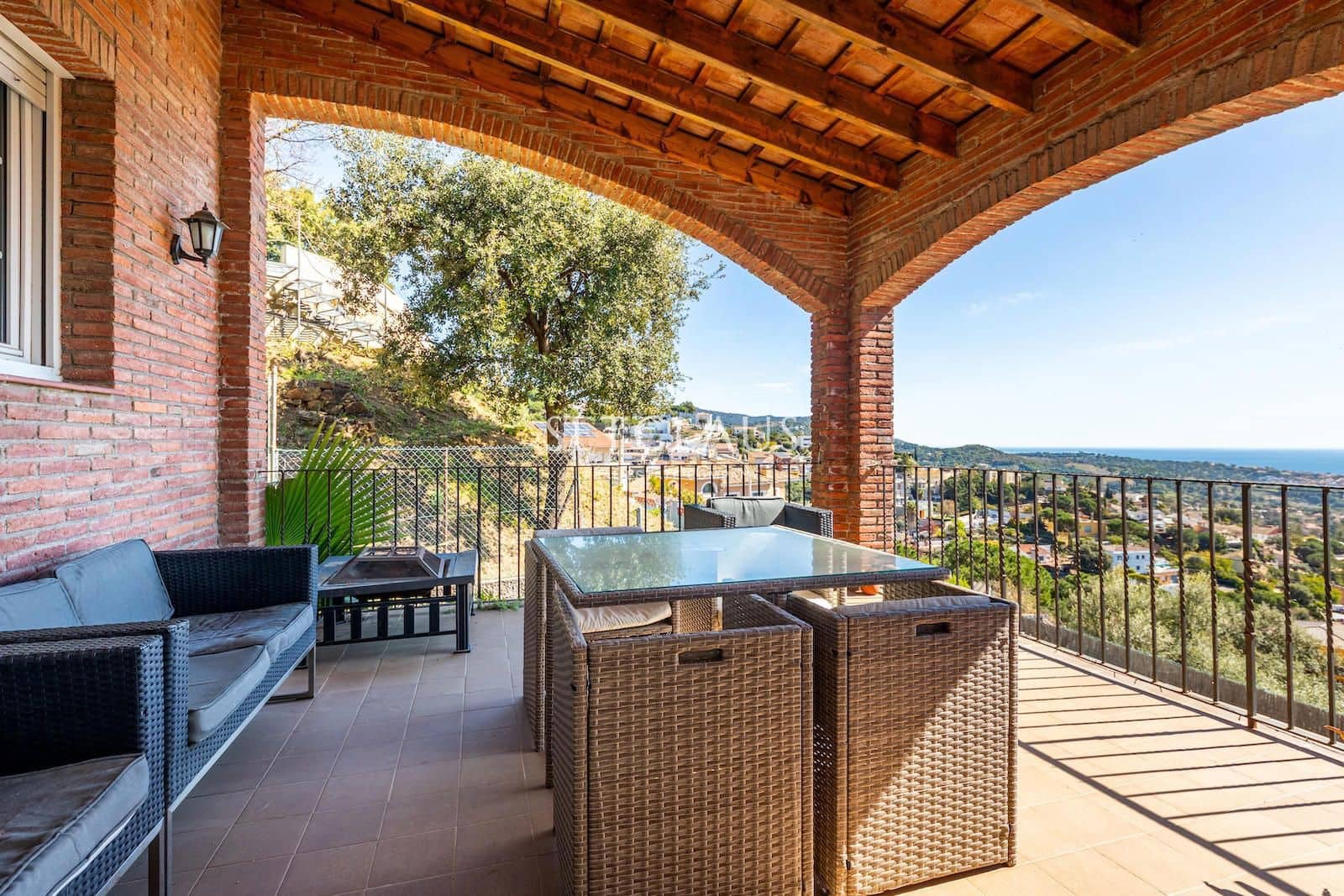 4 camera da letto Villa in vendita in Alella con garage - 690.000 € (Rif: 9688469)