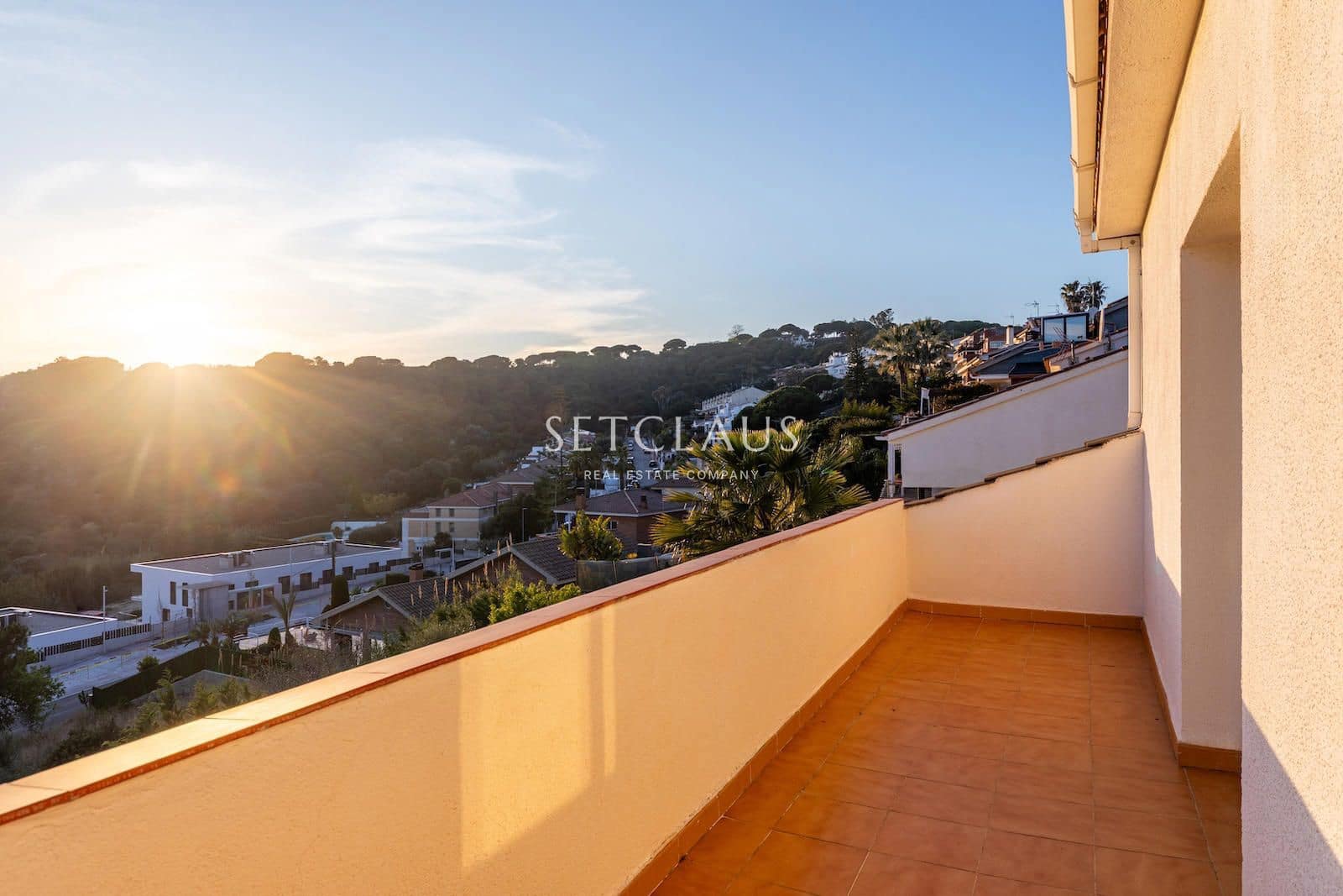 5 bedroom Villa for sale in Teia with garage - € 825,000 (Ref: 9694431)