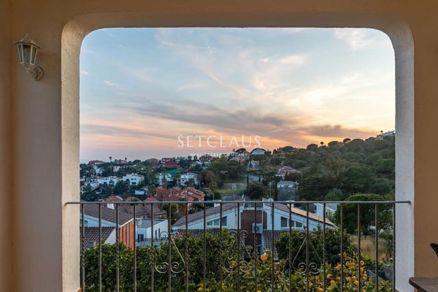 4 Zimmer Villa zu verkaufen in Teià mit Garage - 795.000 € (Ref: 9694431)