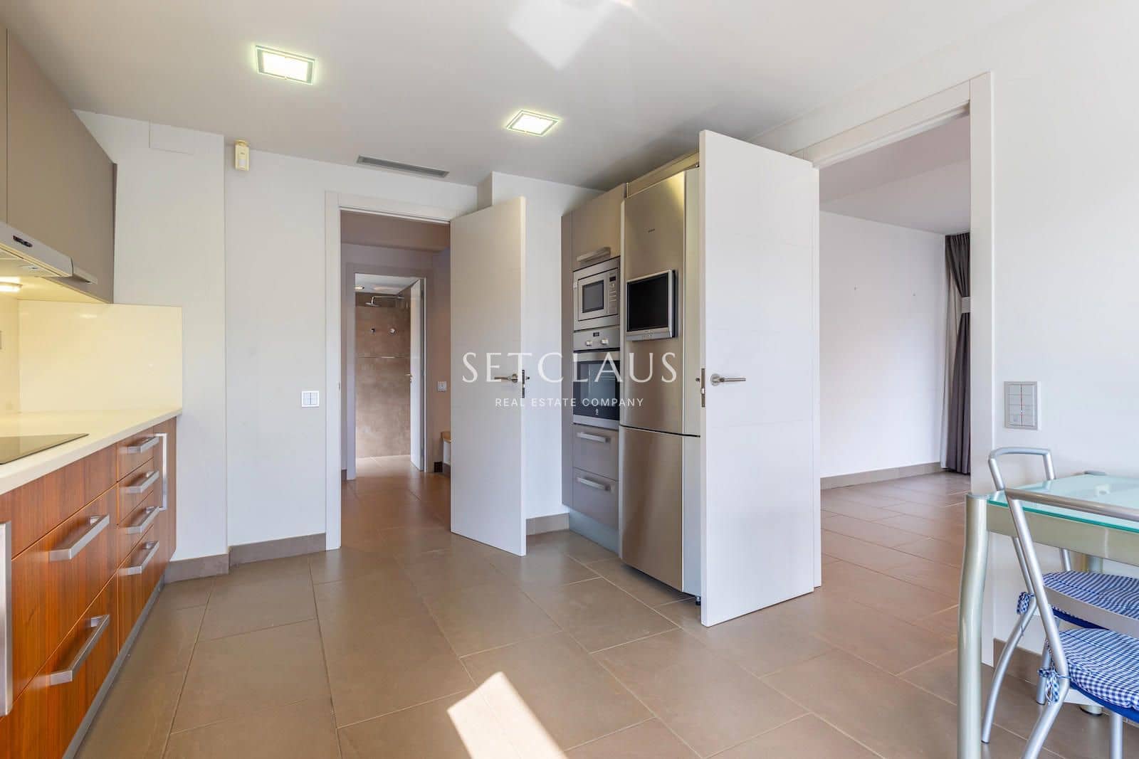 5 bedroom Villa for sale in Vallromanes with pool garage - € 1,150,000 (Ref: 9697831)