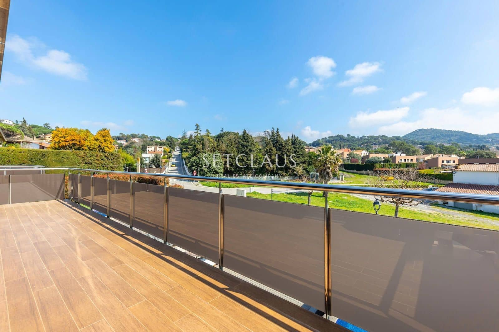 5 bedroom Villa for sale in Vallromanes with pool garage - € 1,150,000 (Ref: 9697831)