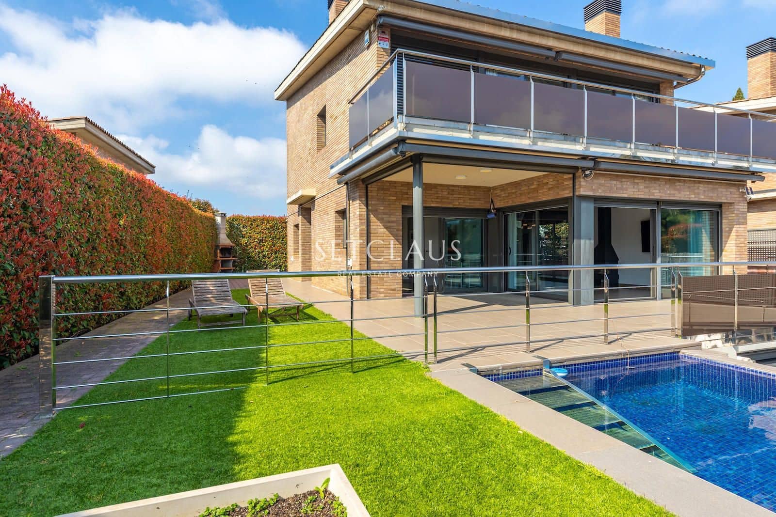 5 bedroom Villa for sale in Vallromanes with pool garage - € 1,150,000 (Ref: 9697831)