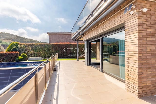 5 sypialnia Willa na sprzedaż w Vallromanes z basenem garażem - 1 150 000 € (Ref: 9697831)