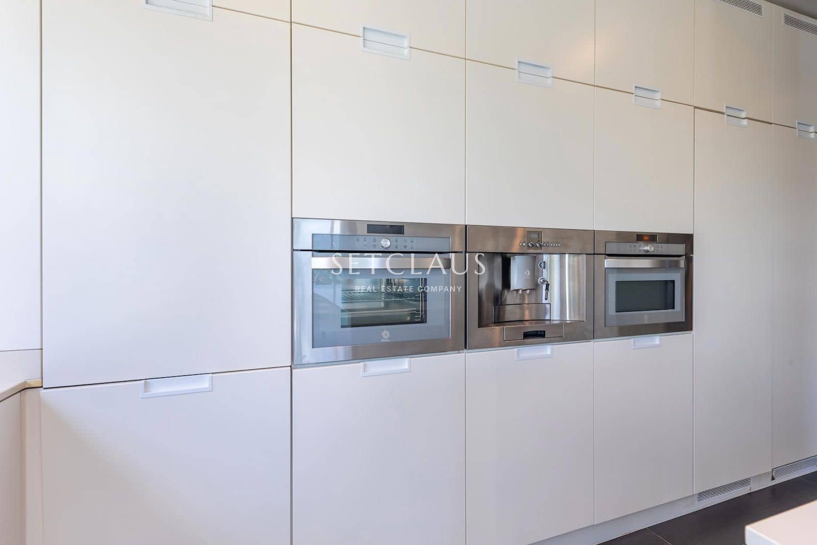 3 bedroom Villa for sale in Argentona with pool garage - € 790,000 (Ref: 9707670)