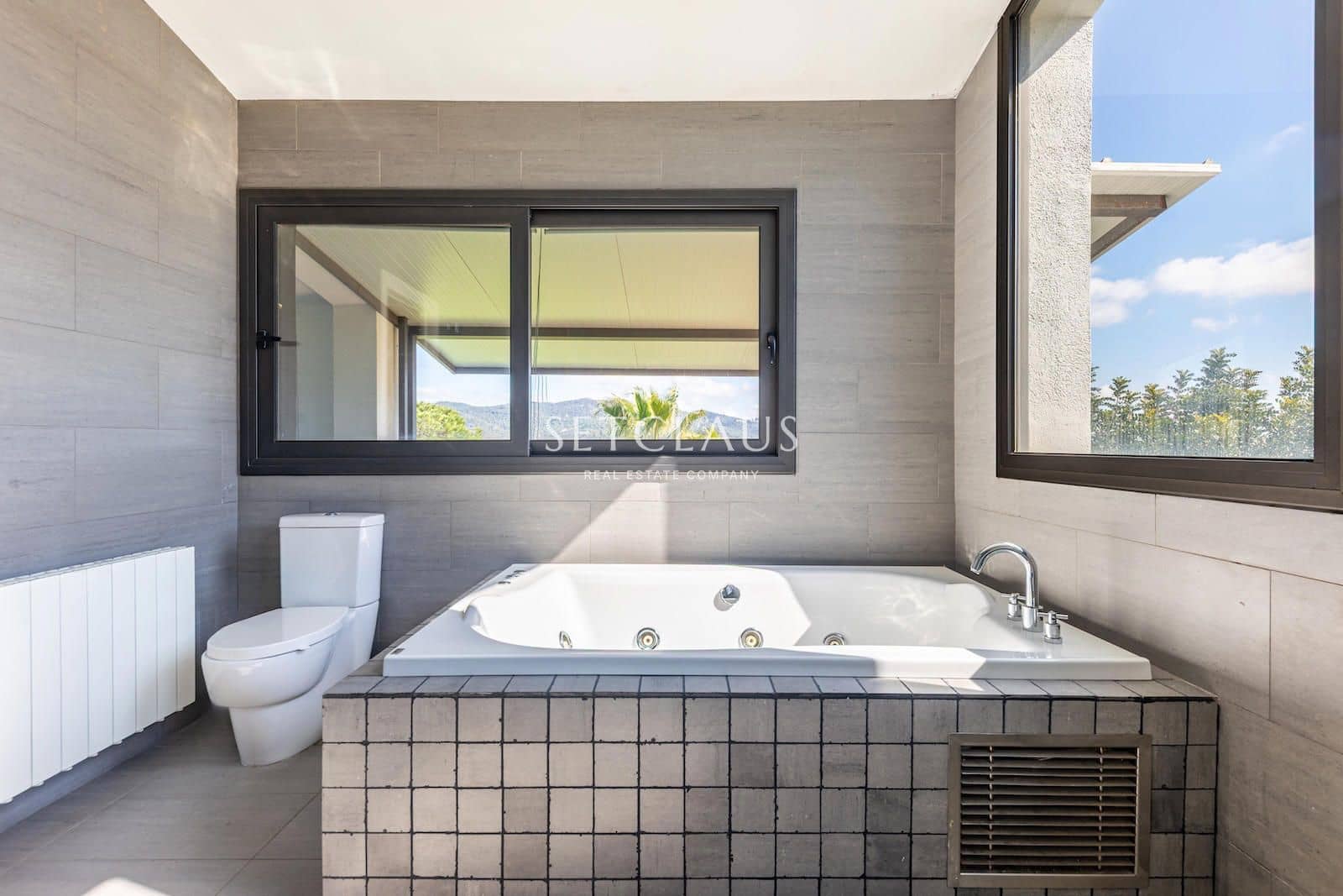 3 bedroom Villa for sale in Argentona with pool garage - € 790,000 (Ref: 9707670)