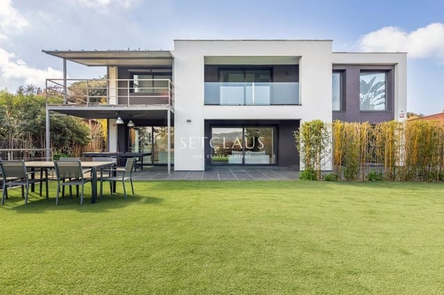 3 sypialnia Willa na sprzedaż w Argentona z basenem garażem - 790 000 € (Ref: 9707670)