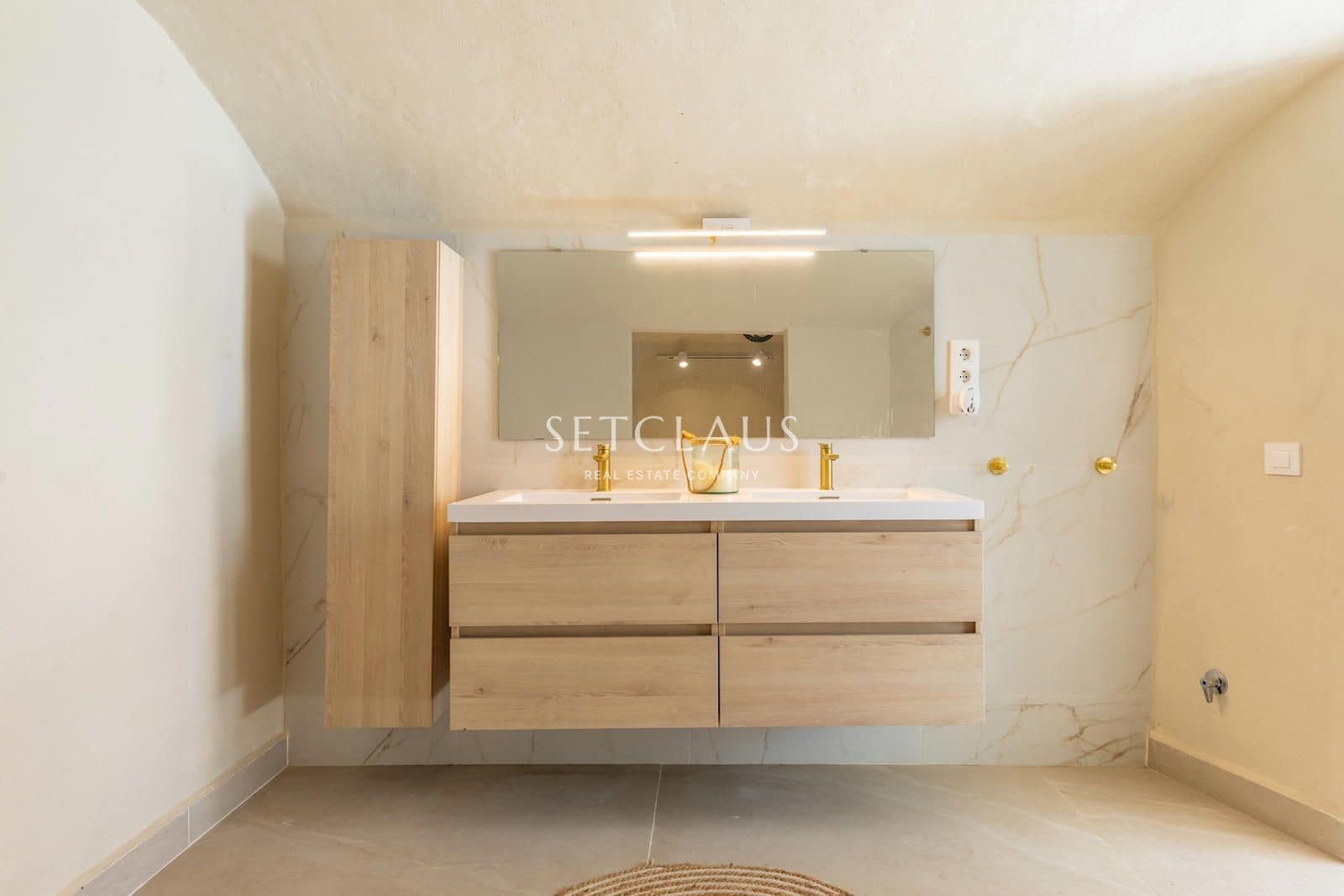 4 bedroom Villa for sale in El Masnou with pool - € 1,290,000 (Ref: 9714178)