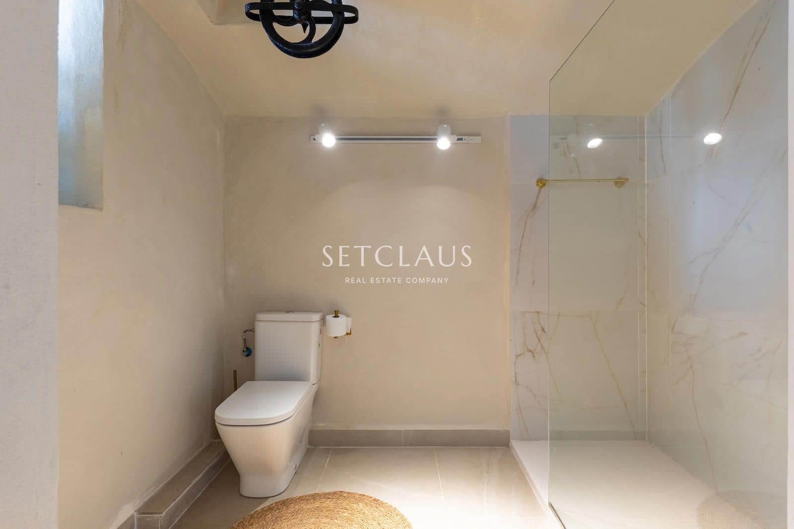 4 bedroom Villa for sale in El Masnou with pool - € 1,290,000 (Ref: 9714178)