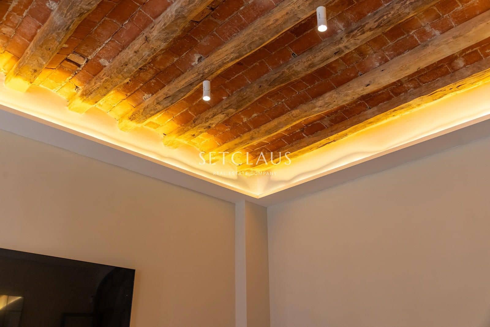 4 bedroom Villa for sale in El Masnou with pool - € 1,290,000 (Ref: 9714178)