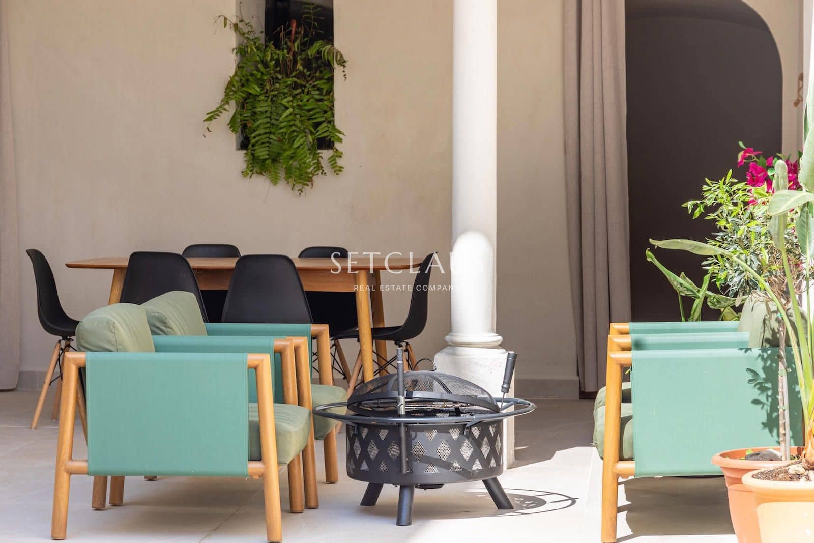 4 bedroom Villa for sale in El Masnou with pool - € 1,290,000 (Ref: 9714178)