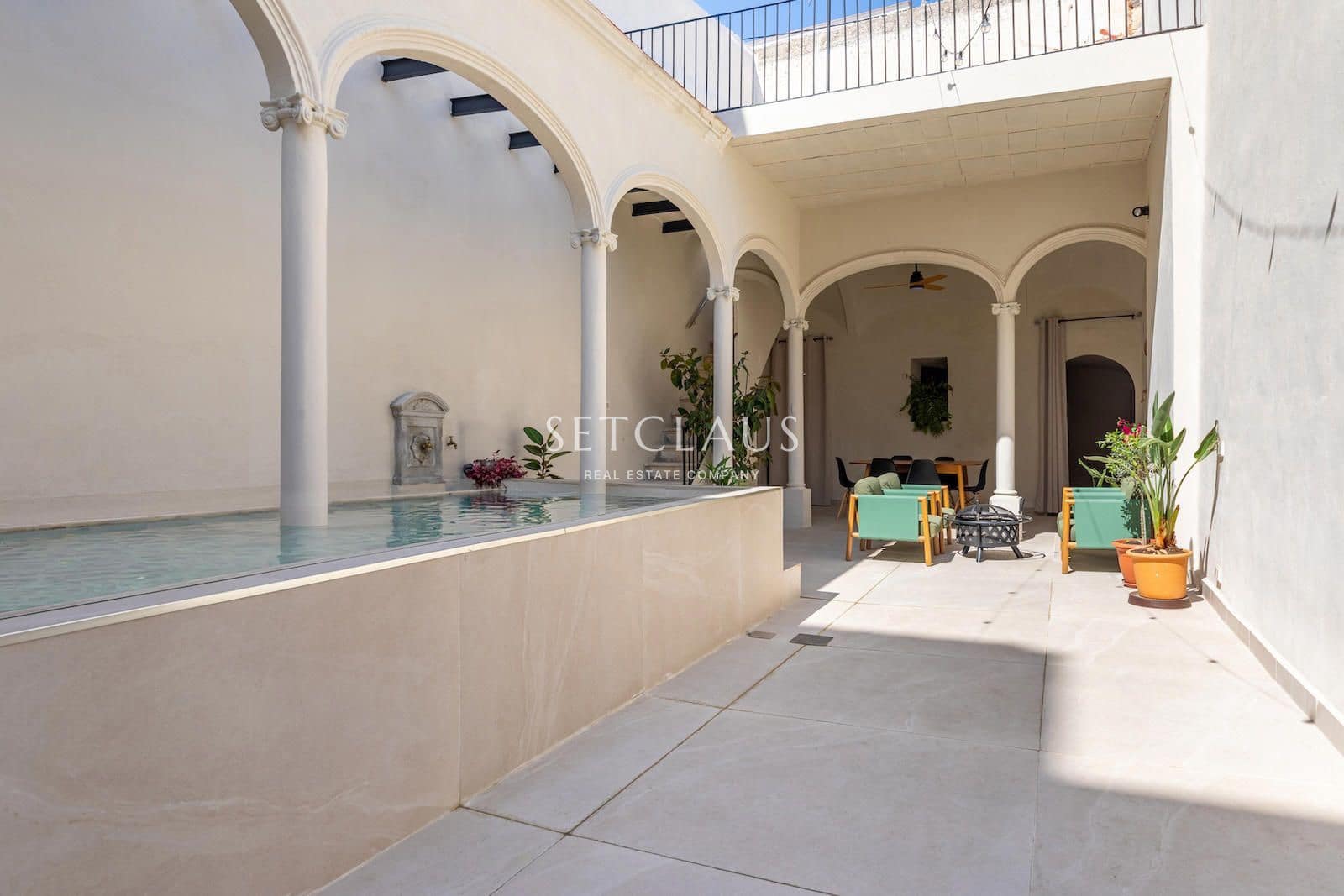 4 bedroom Villa for sale in El Masnou with pool - € 1,290,000 (Ref: 9714178)