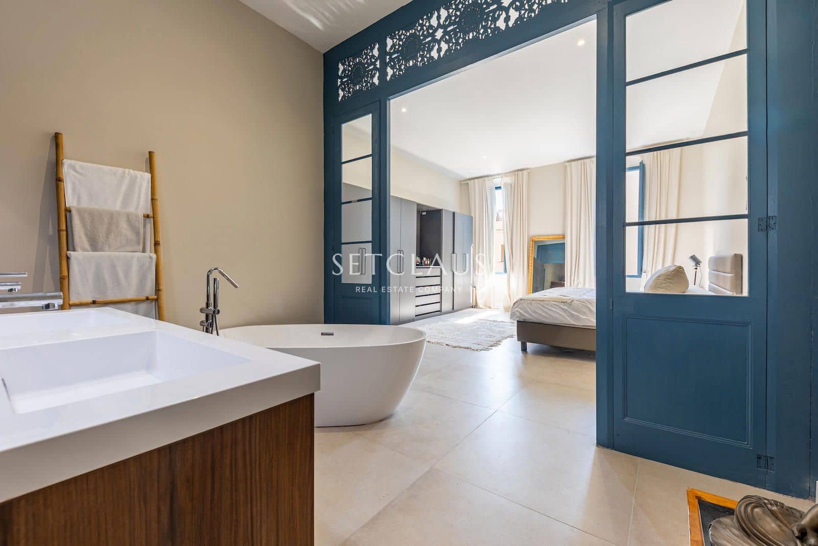 4 bedroom Villa for sale in El Masnou with pool - € 1,290,000 (Ref: 9714178)