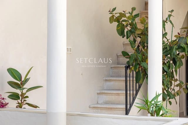 4 bedroom Villa for sale in El Masnou with pool - € 1,290,000 (Ref: 9714178)