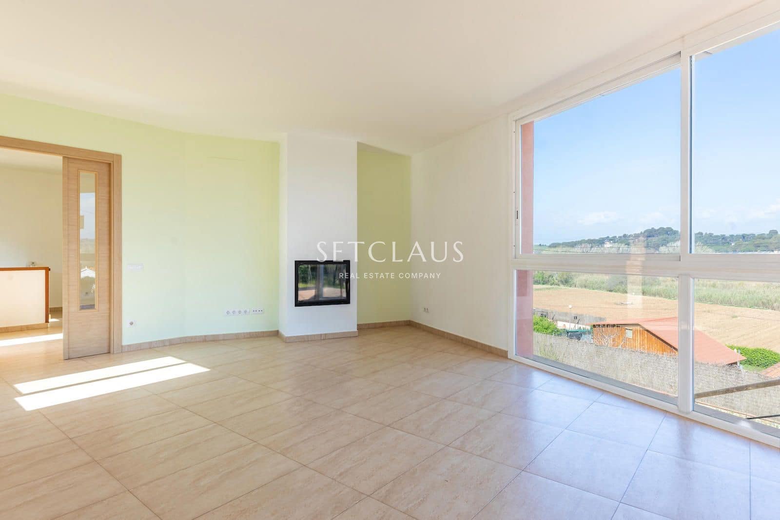 3 bedroom Villa for sale in Vilanova del Valles with garage - € 470,000 (Ref: 9716747)