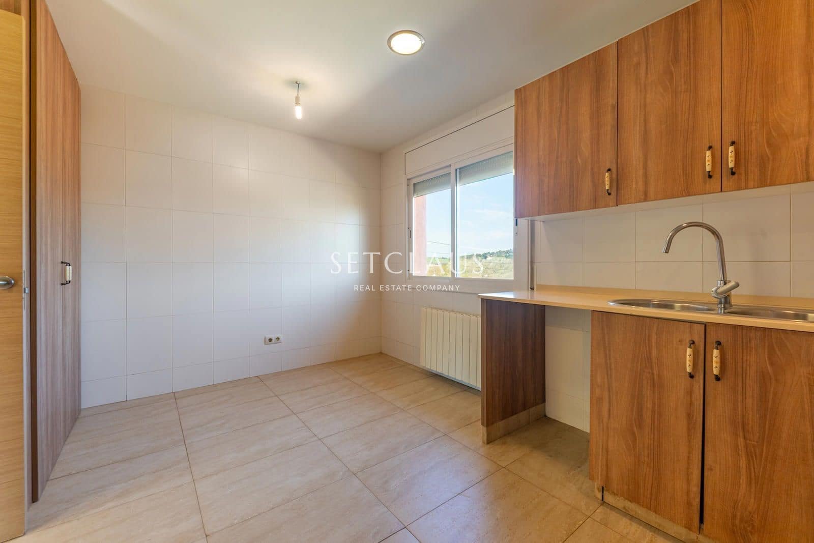 3 bedroom Villa for sale in Vilanova del Valles with garage - € 470,000 (Ref: 9716747)