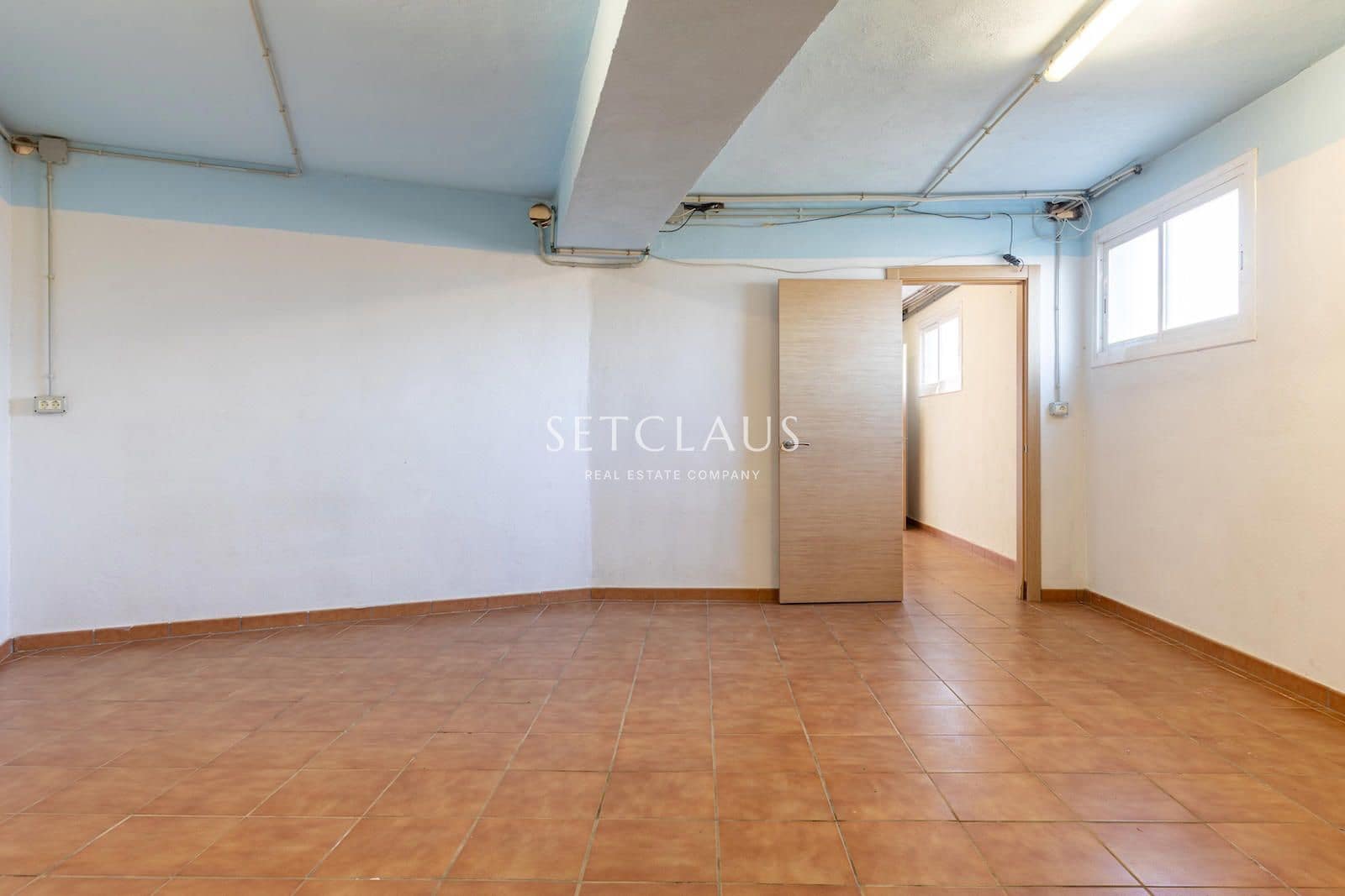 3 bedroom Villa for sale in Vilanova del Valles with garage - € 470,000 (Ref: 9716747)