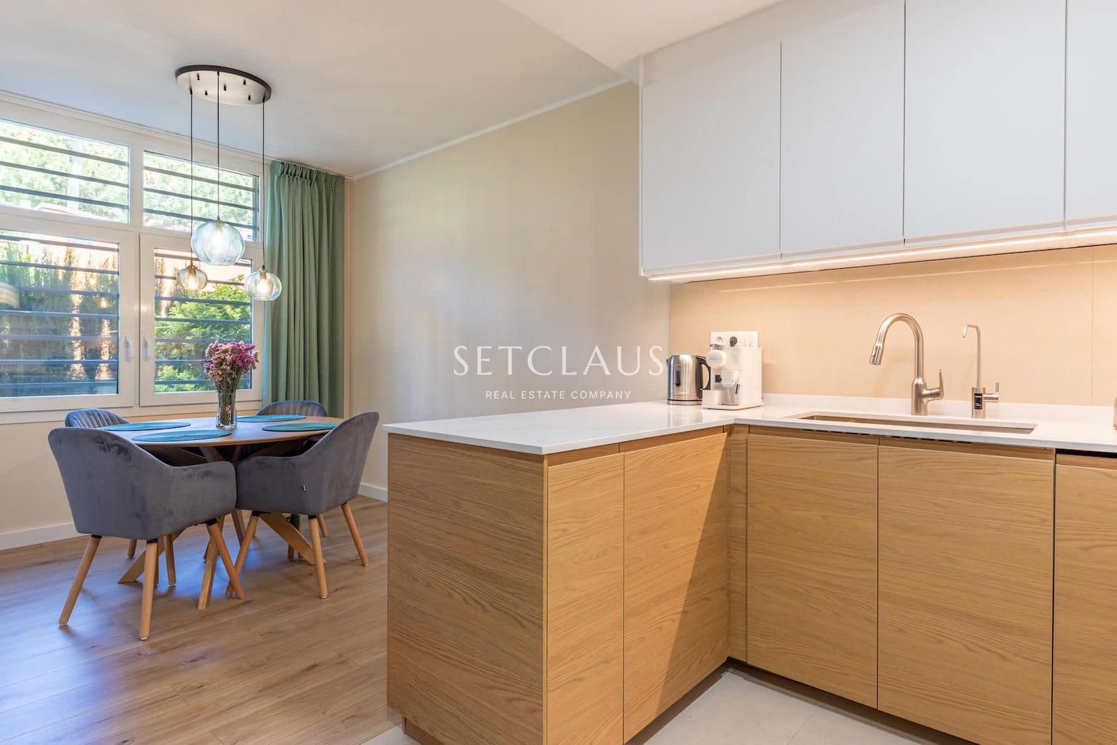 4 soveværelse Byhus til salg i Tiana med garage - € 720.000 (Ref: 9733592)