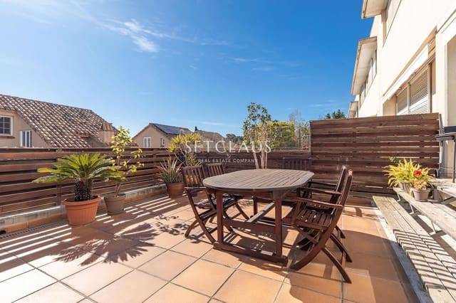 4 soveværelse Byhus til salg i Tiana med garage - € 720.000 (Ref: 9733592)