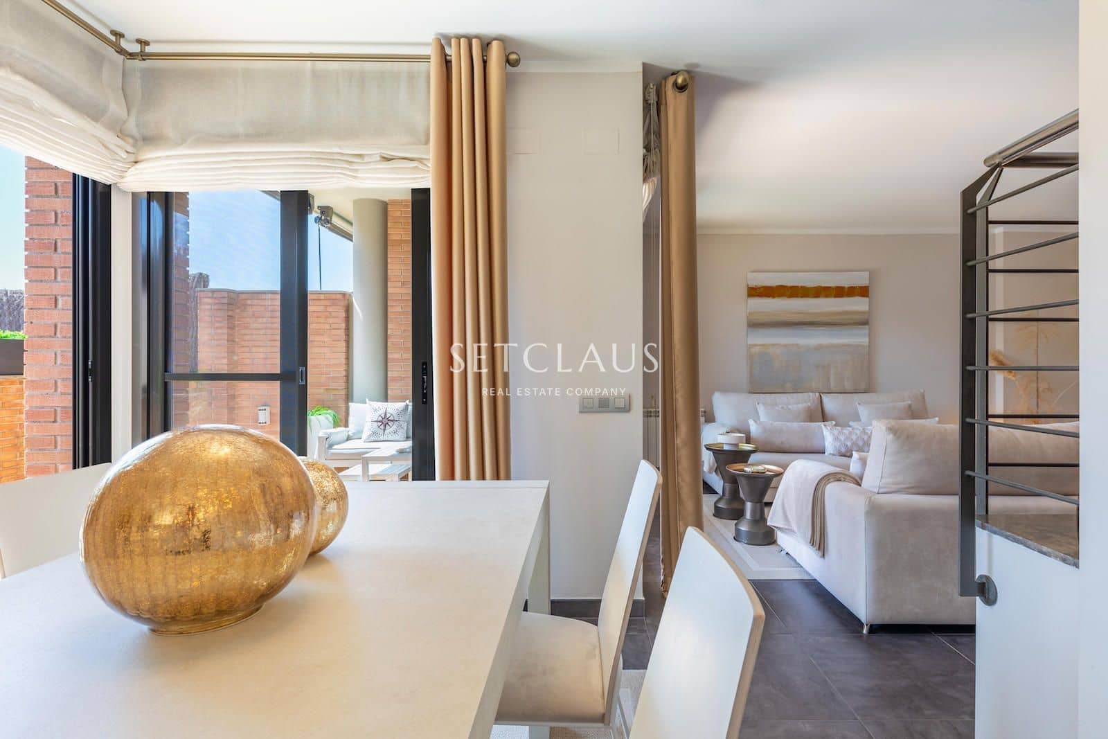 5 soverom Hus til salgs i El Masnou med svømmebasseng garasje - € 949 000 (Ref: 9769942)