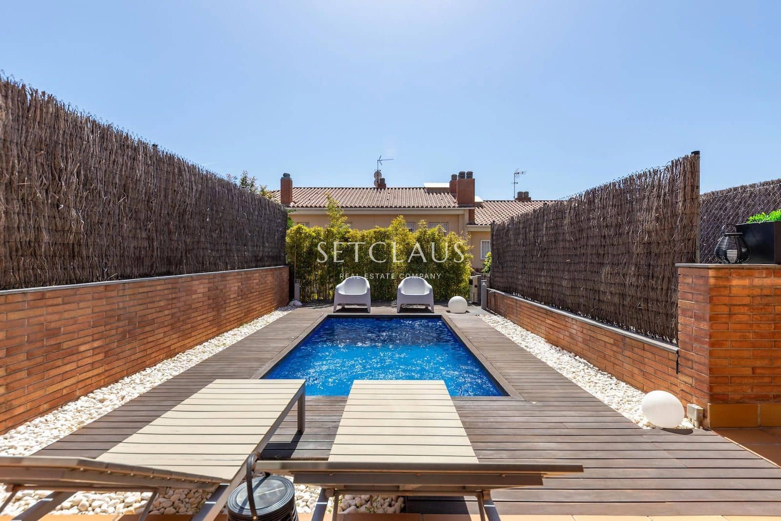 5 soverom Hus til salgs i El Masnou med svømmebasseng garasje - € 949 000 (Ref: 9769942)