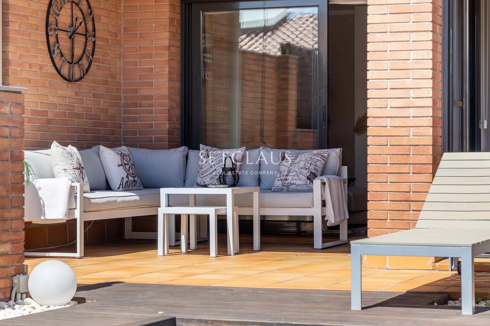 5 soverom Hus til salgs i El Masnou med svømmebasseng garasje - € 949 000 (Ref: 9769942)