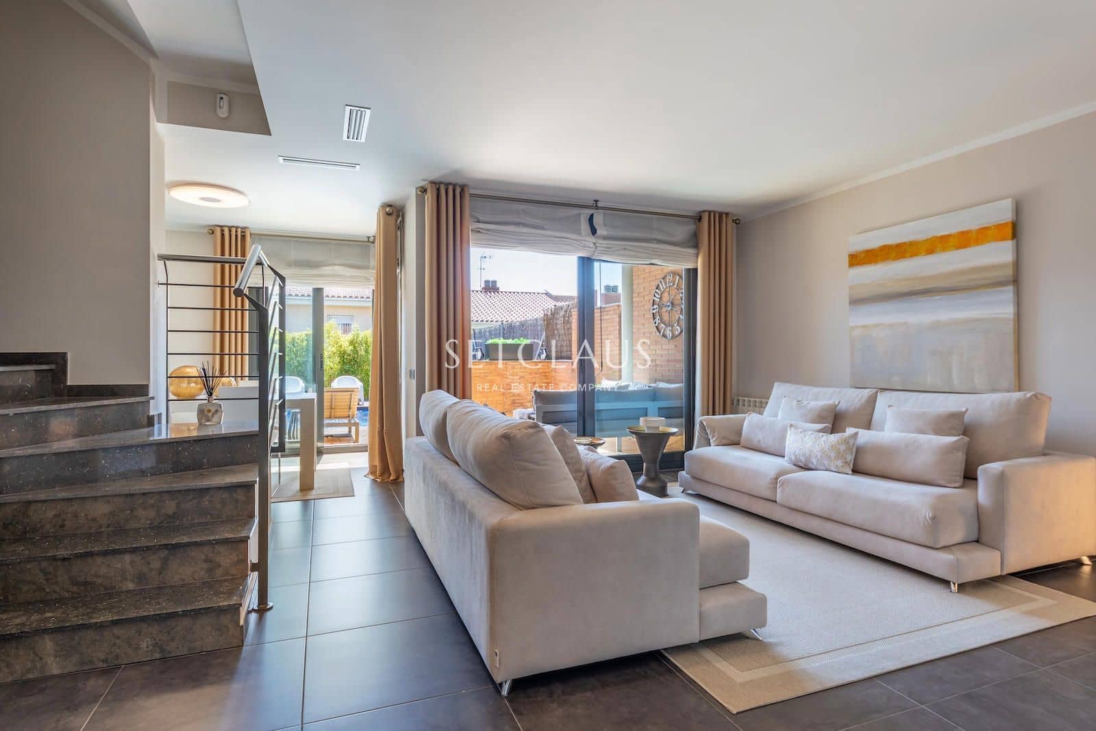 5 soverom Hus til salgs i El Masnou med svømmebasseng garasje - € 949 000 (Ref: 9769942)