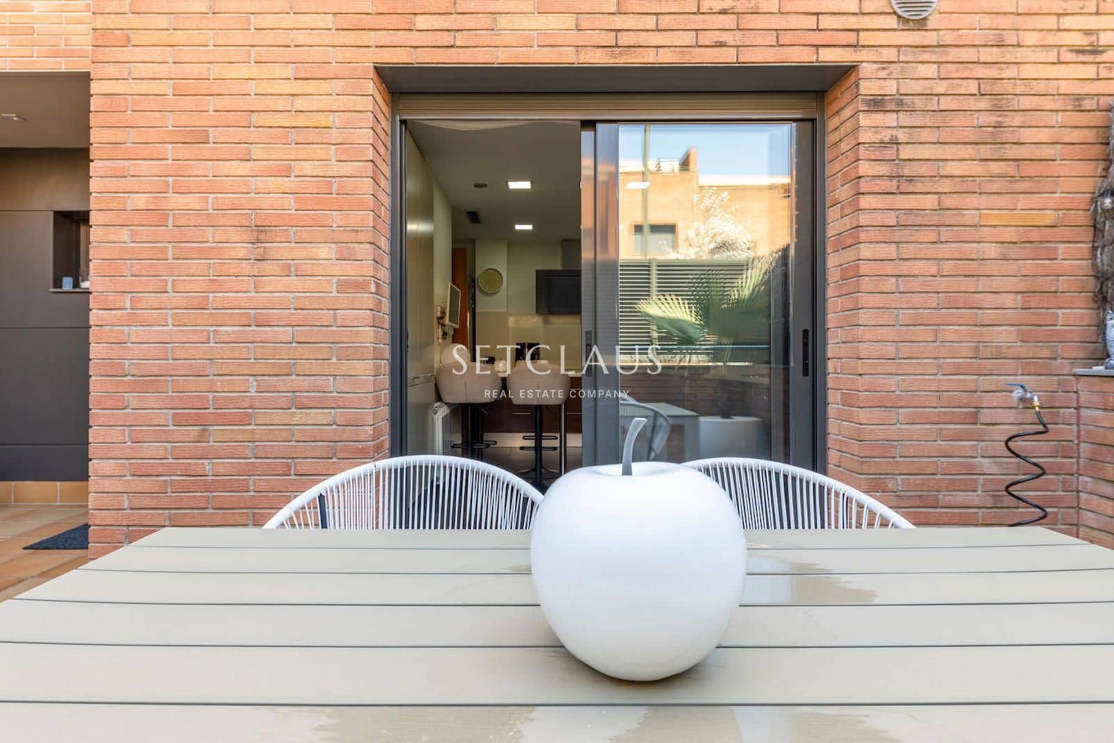 5 soverom Hus til salgs i El Masnou med svømmebasseng garasje - € 949 000 (Ref: 9769942)