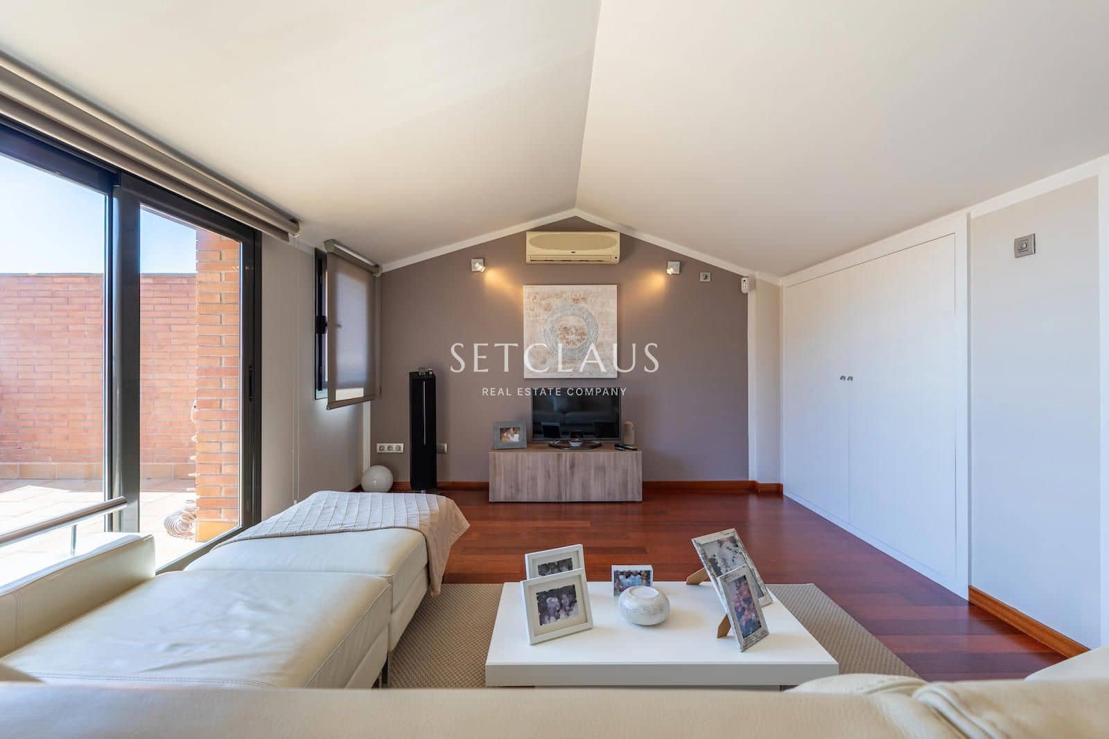 5 soverom Hus til salgs i El Masnou med svømmebasseng garasje - € 949 000 (Ref: 9769942)