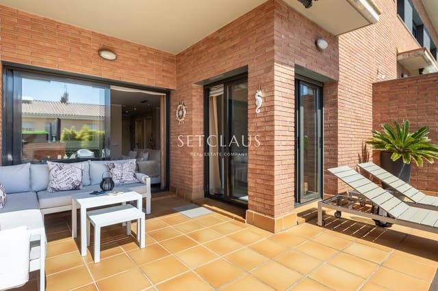 5 soverom Hus til salgs i El Masnou med svømmebasseng garasje - € 949 000 (Ref: 9769942)