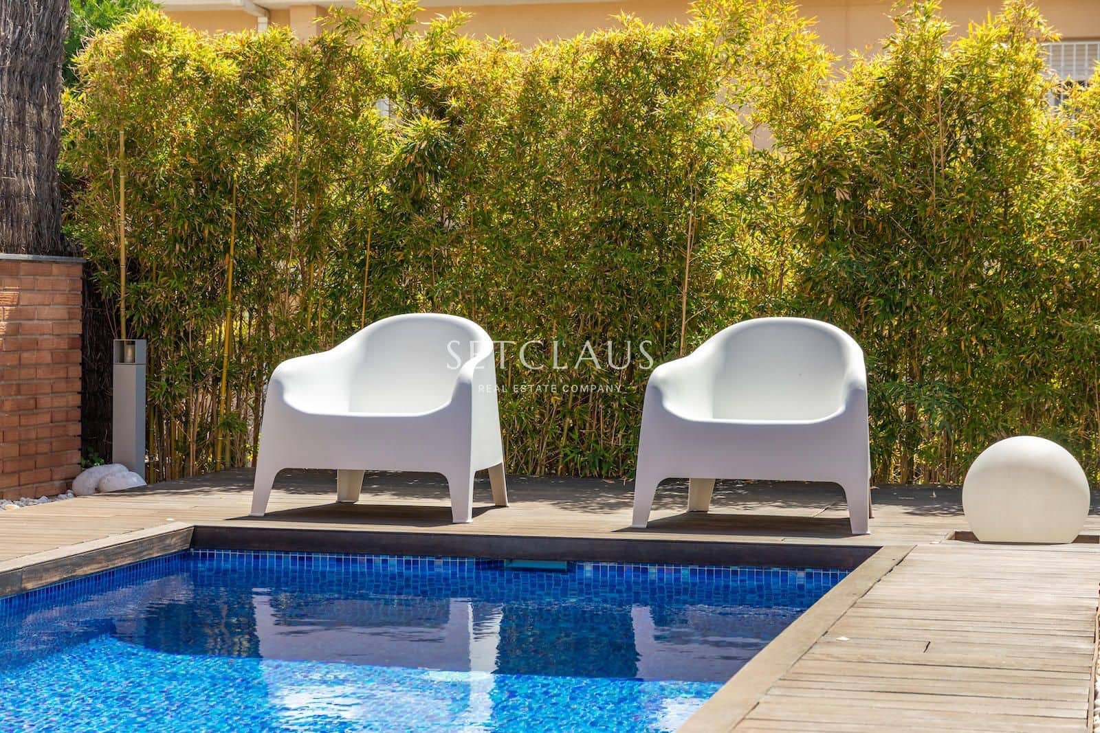 5 soverom Hus til salgs i El Masnou med svømmebasseng garasje - € 949 000 (Ref: 9769942)