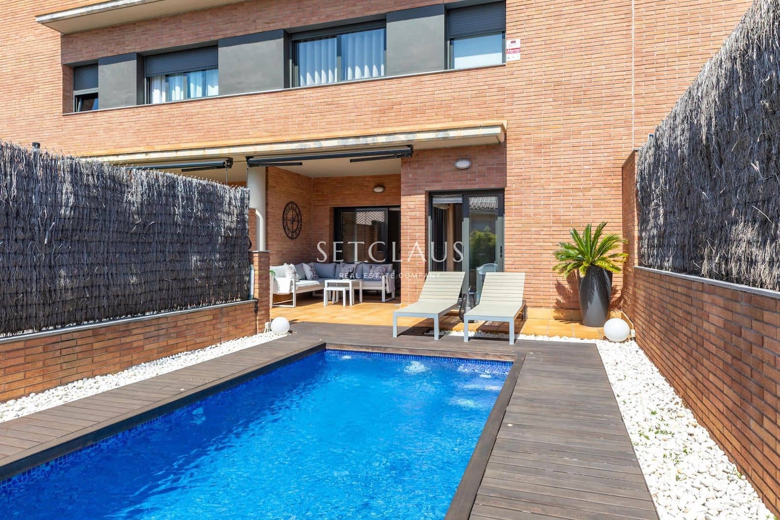 5 soverom Hus til salgs i El Masnou med svømmebasseng garasje - € 949 000 (Ref: 9769942)